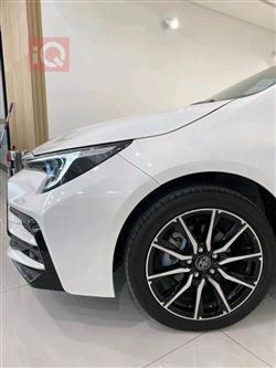 تۆیۆتا کۆرۆلا